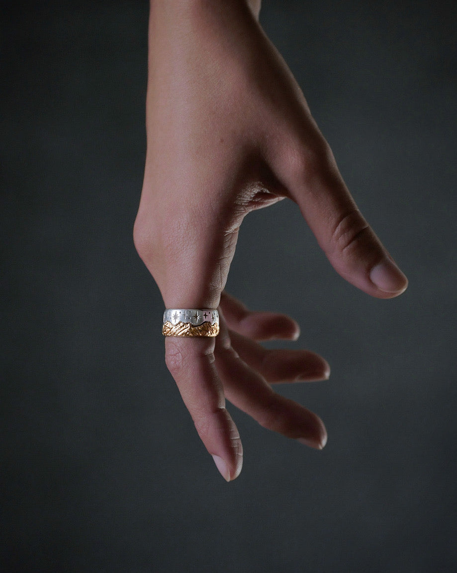 INTERLOCKING UNIVERSE RING